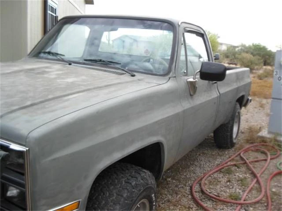 1984 Chevrolet Silverado - Image 5 of 10