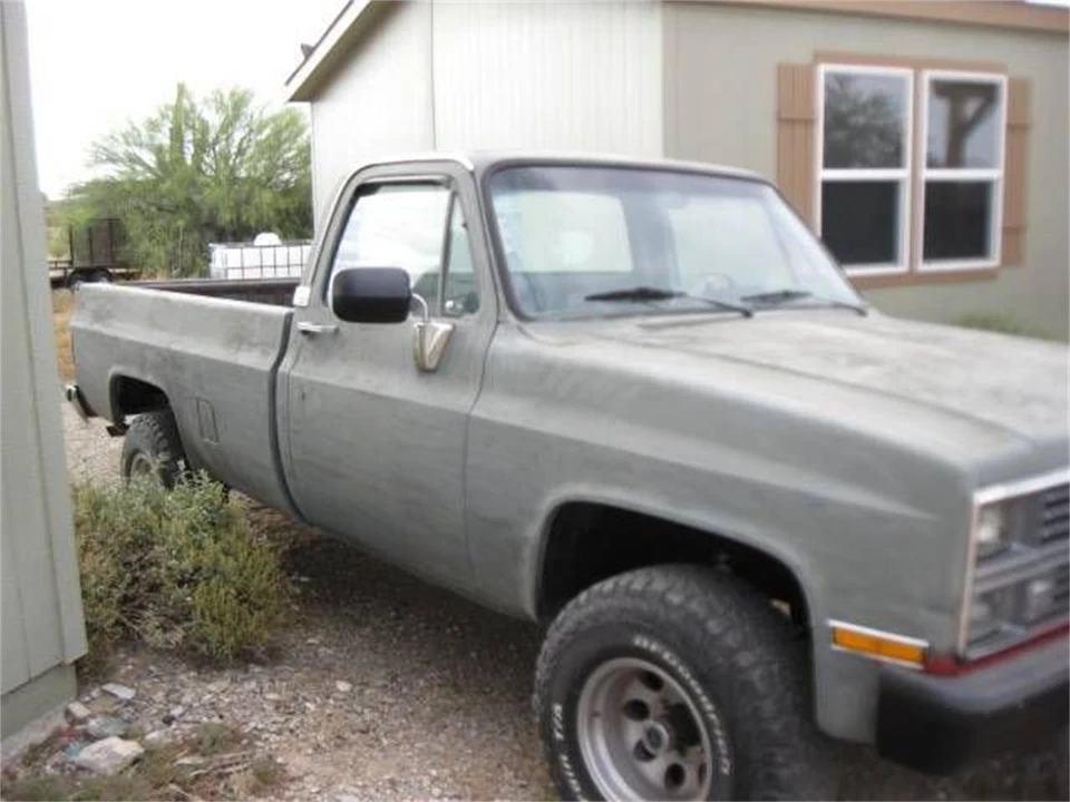 1984 Chevrolet Silverado - Image 6 of 10