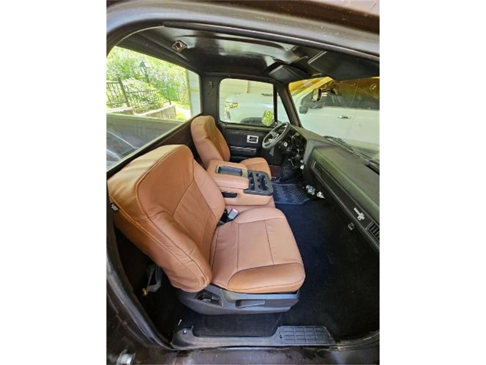 1984 Chevrolet Silverado - Image 7 of 16