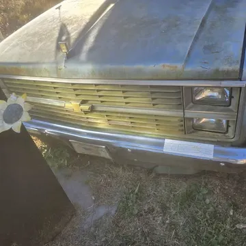 1984 Chevrolet Silverado 1500 Pickup 2D 6 1/2 ft