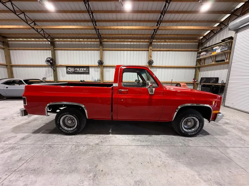 1984 Chevrolet Silverado - Image 2 of 18