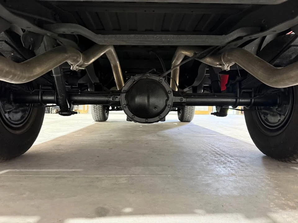 1984 Chevrolet Silverado - Image 15 of 18