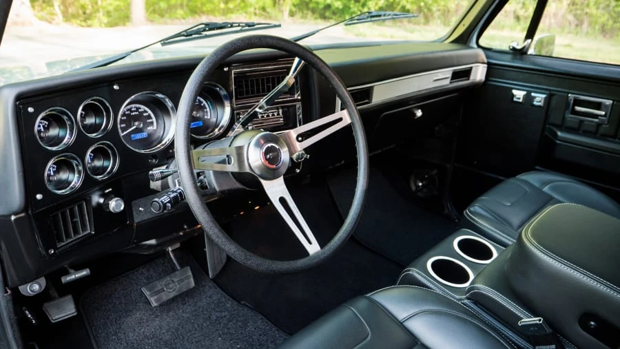 1984 Chevrolet Silverado - Image 26 of 31