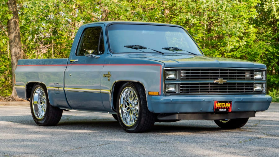 1984 Chevrolet Silverado - Image 16 of 31