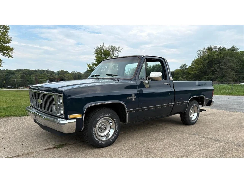 1984 Chevrolet Silverado - Image 13 of 21
