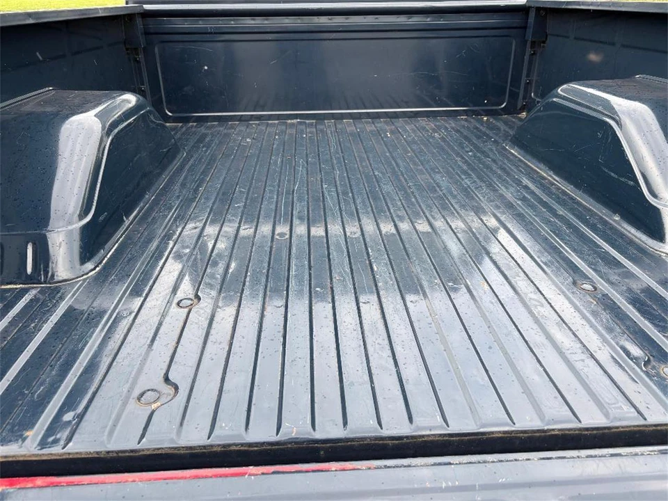 1984 Chevrolet Silverado - Image 14 of 21