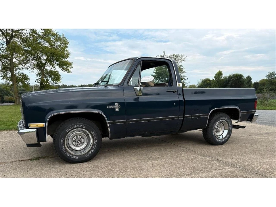 1984 Chevrolet Silverado - Image 18 of 21