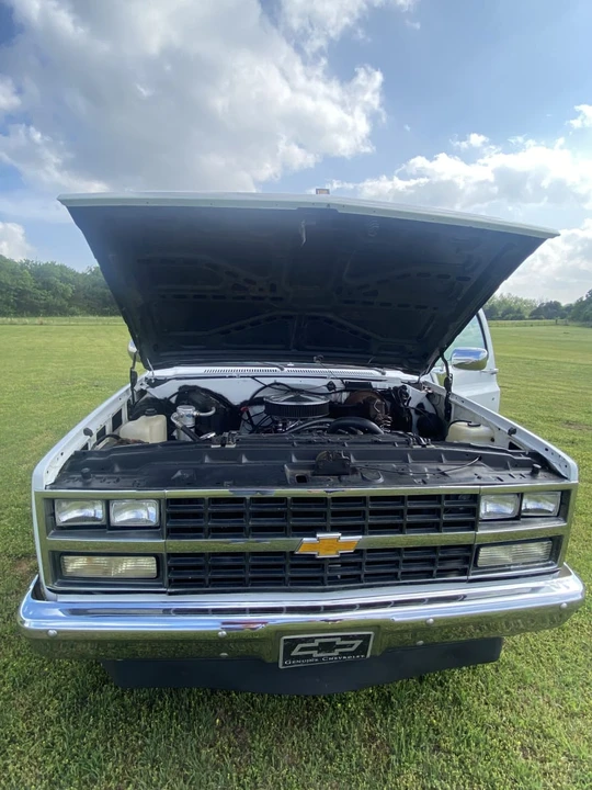 1984 Chevrolet Silverado - Image 12 of 13