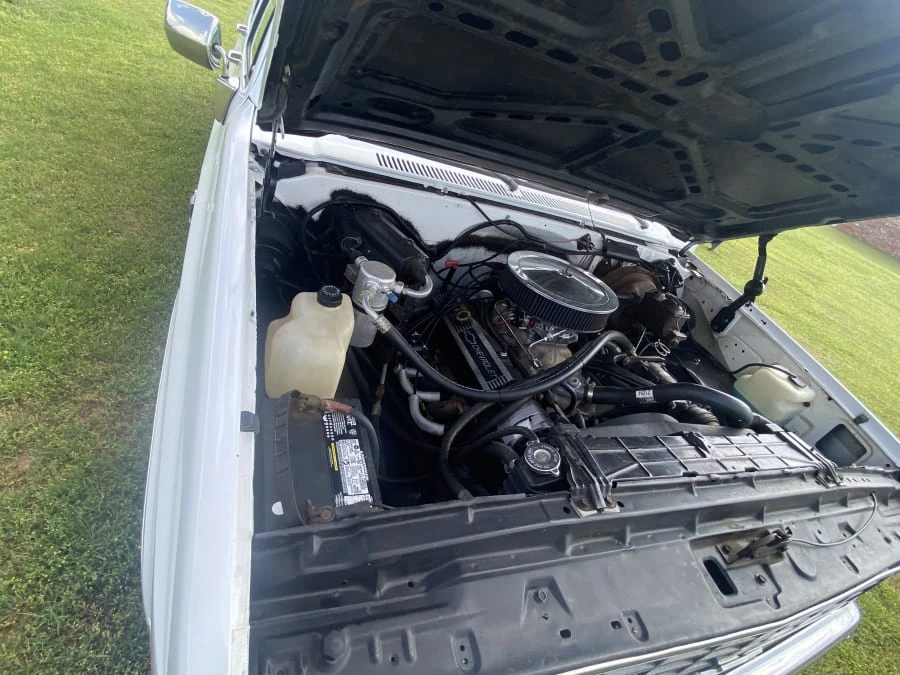 1984 Chevrolet Silverado - Image 13 of 13
