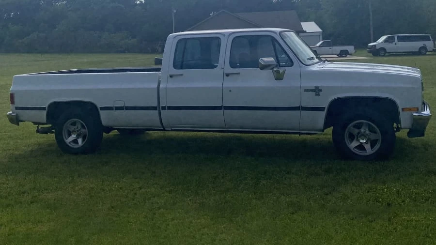 1984 Chevrolet Silverado - Image 2 of 13