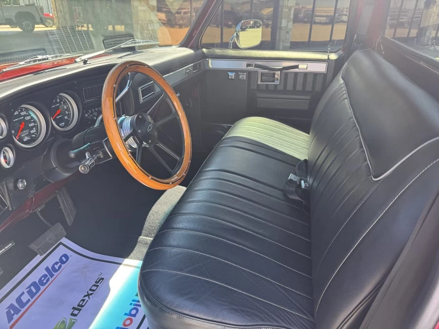 1984 Chevrolet Silverado - Image 18 of 24
