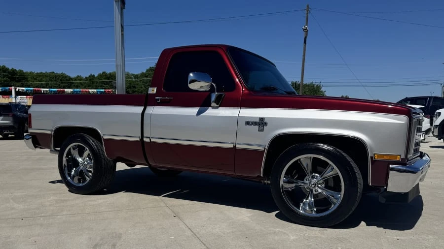 1984 Chevrolet Silverado - Image 8 of 24