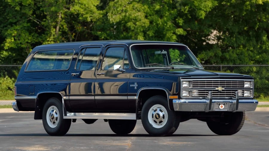 1984 Chevrolet Suburban 7th Gen - Image 12 of 27