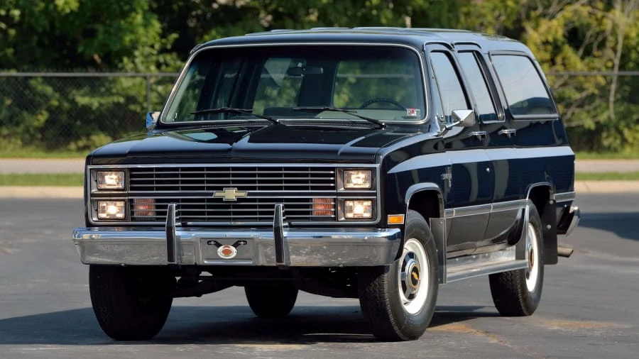 1984 Chevrolet Suburban 7th Gen - Image 21 of 27