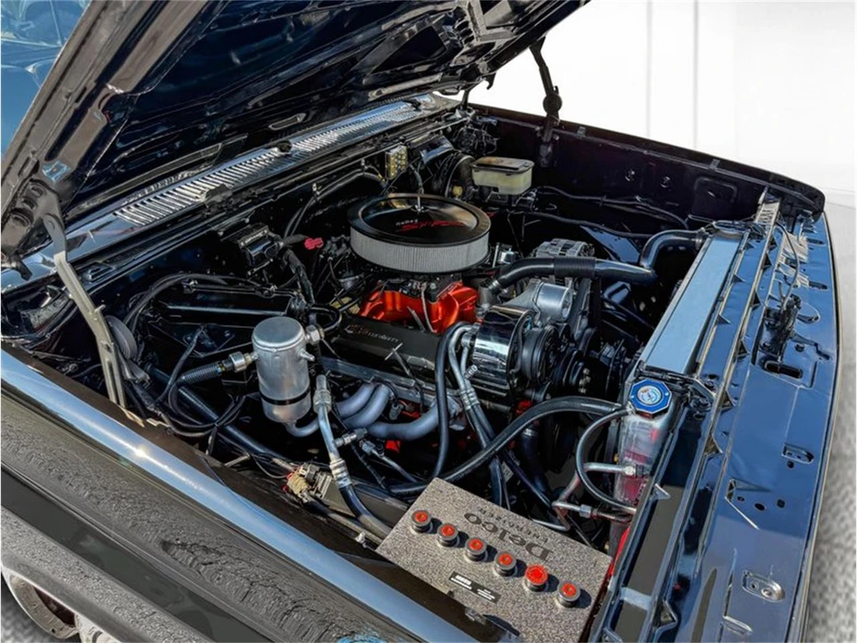 1984 Chevrolet - Image 17 of 18