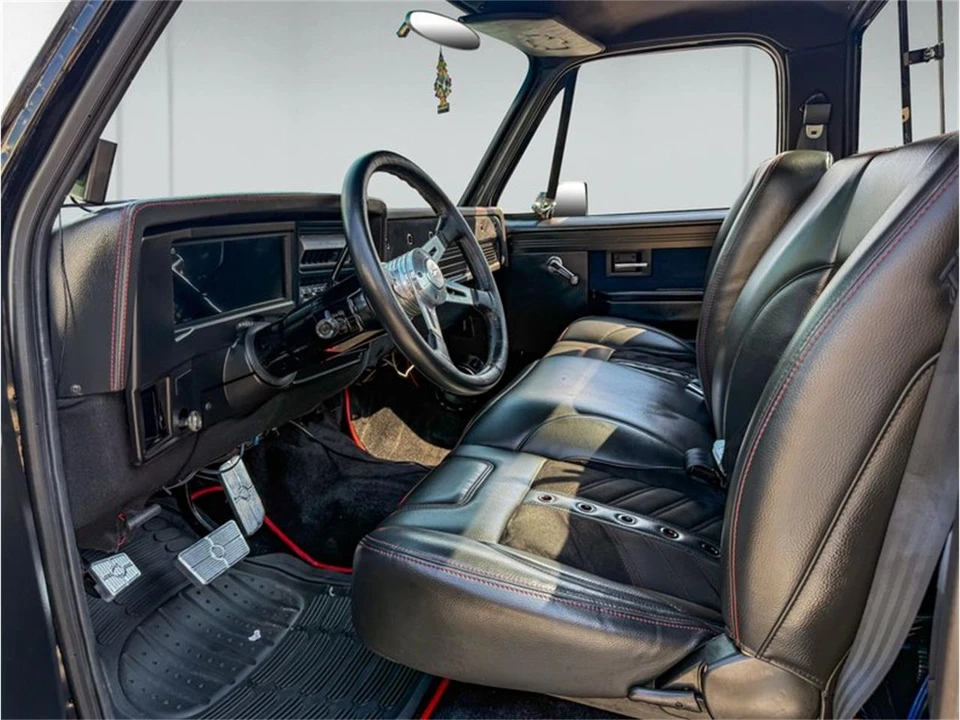 1984 Chevrolet - Image 9 of 18