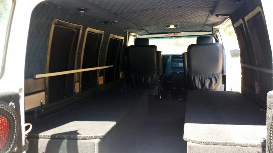 1984 Chevrolet G-Series Van - Image 5 of 6