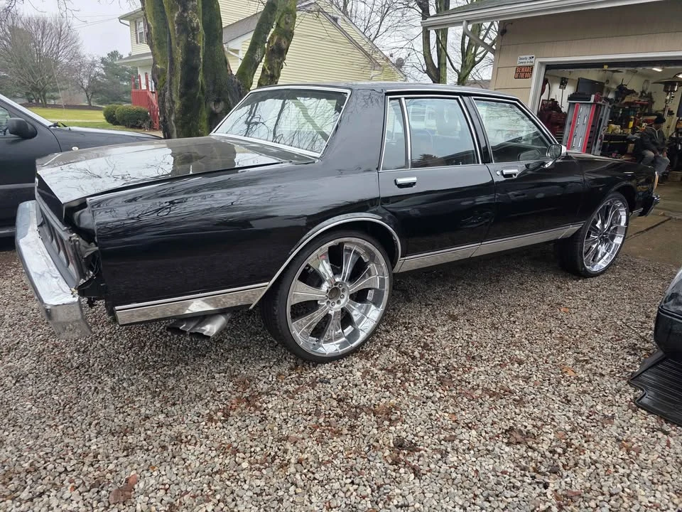 1984 Chevrolet Caprice - Image 2 of 3