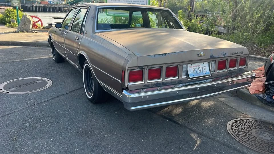 1984 Chevrolet Caprice - Image 6 of 9