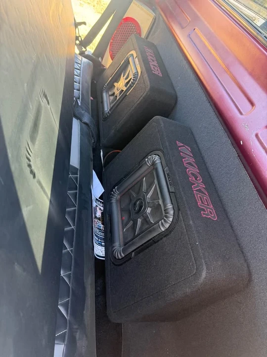 1984 Chevrolet Silverado - Image 8 of 9