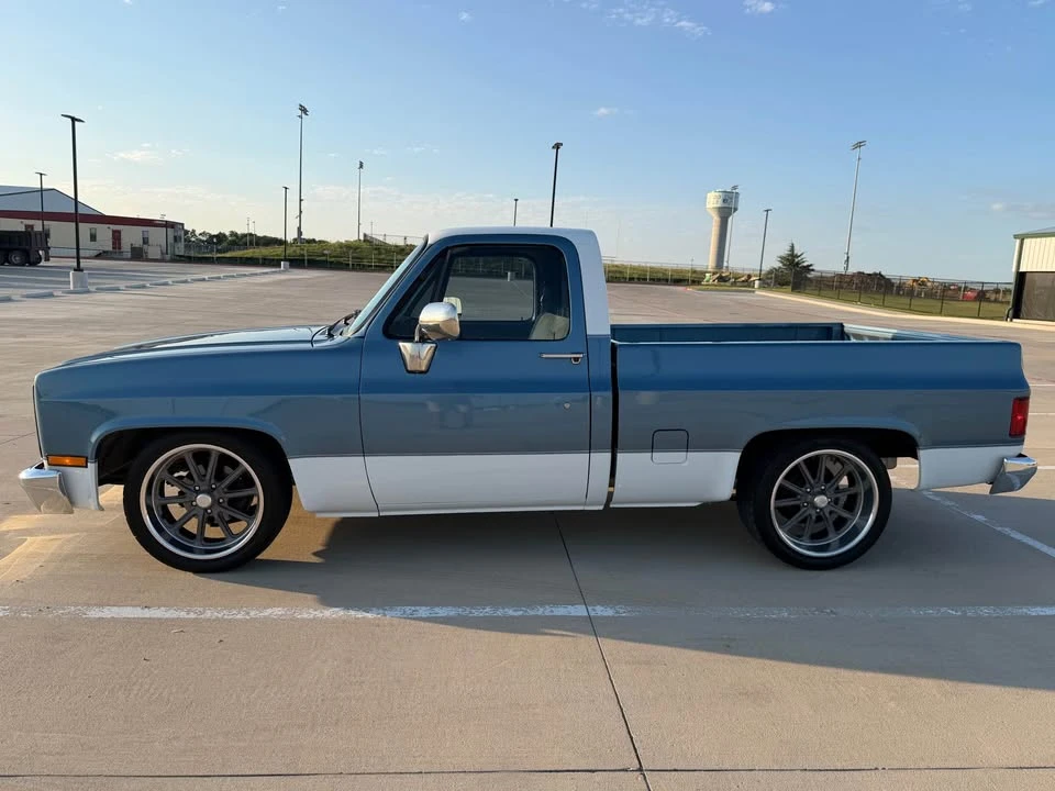 1984 Chevrolet Silverado - Image 3 of 20