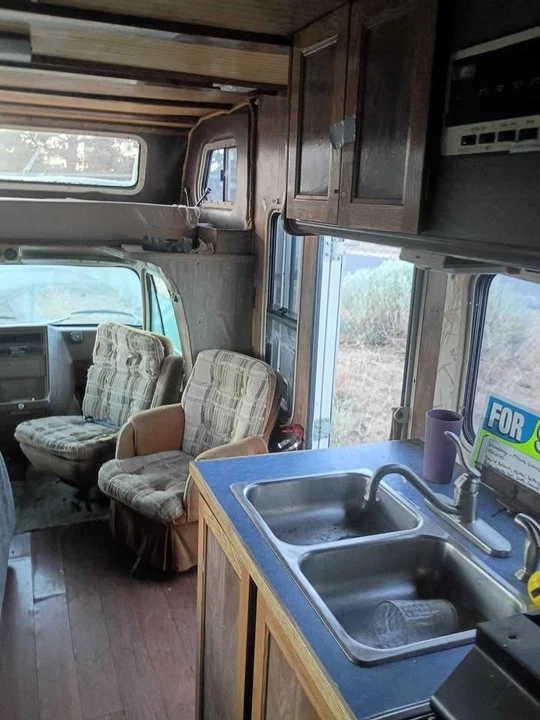 1984 Chevrolet G-Series Van - Image 9 of 10