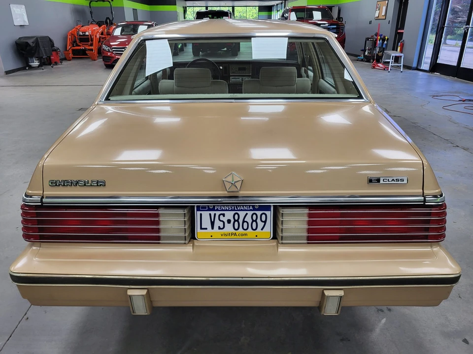 1984 Chrysler K-Car - Image 10 of 31