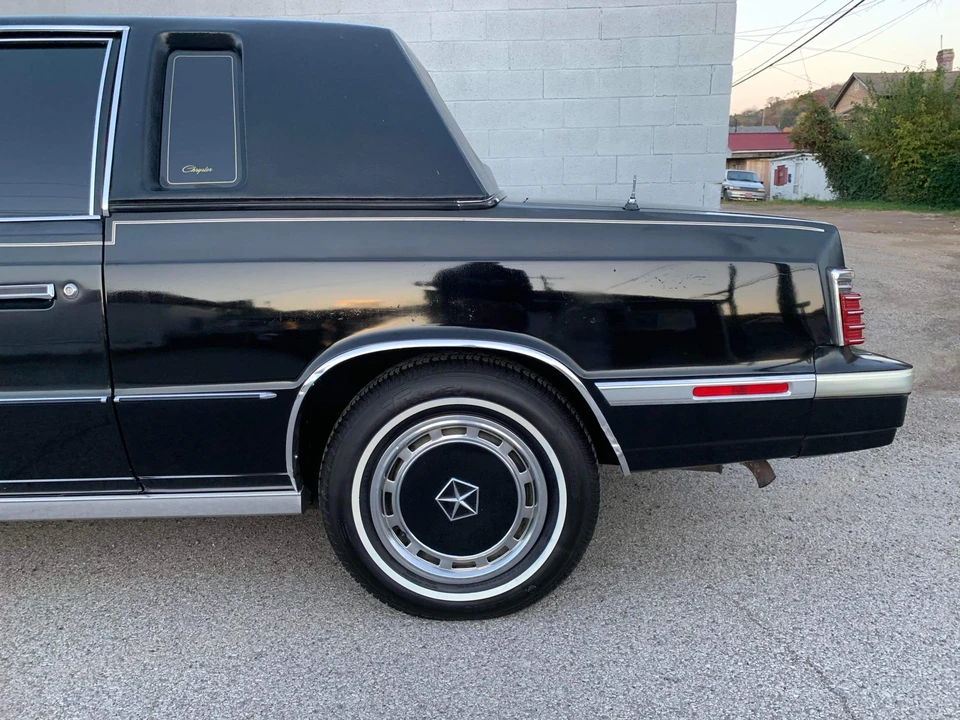 1984 Chrysler K-Car - Image 25 of 31