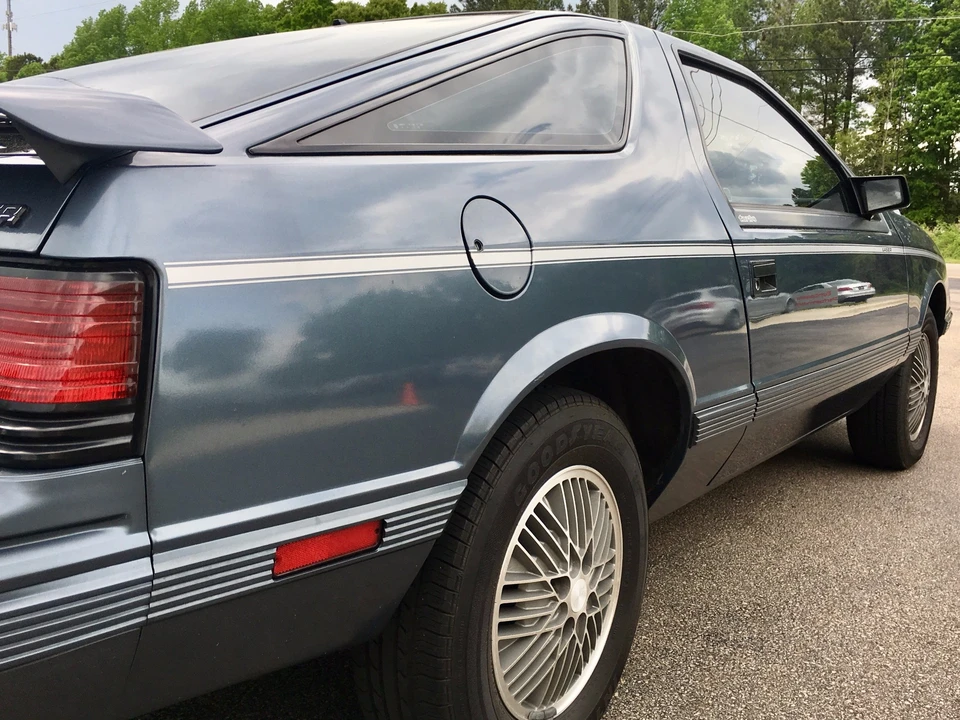 1984 Dodge Daytona - Image 13 of 31