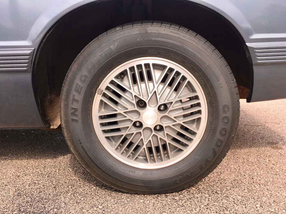 1984 Dodge Daytona - Image 22 of 31