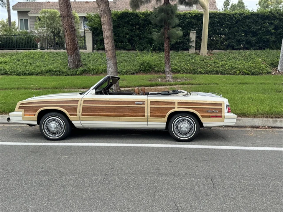 1984 Chrysler LeBaron - Image 11 of 15