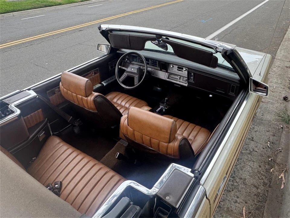 1984 Chrysler LeBaron - Image 13 of 15