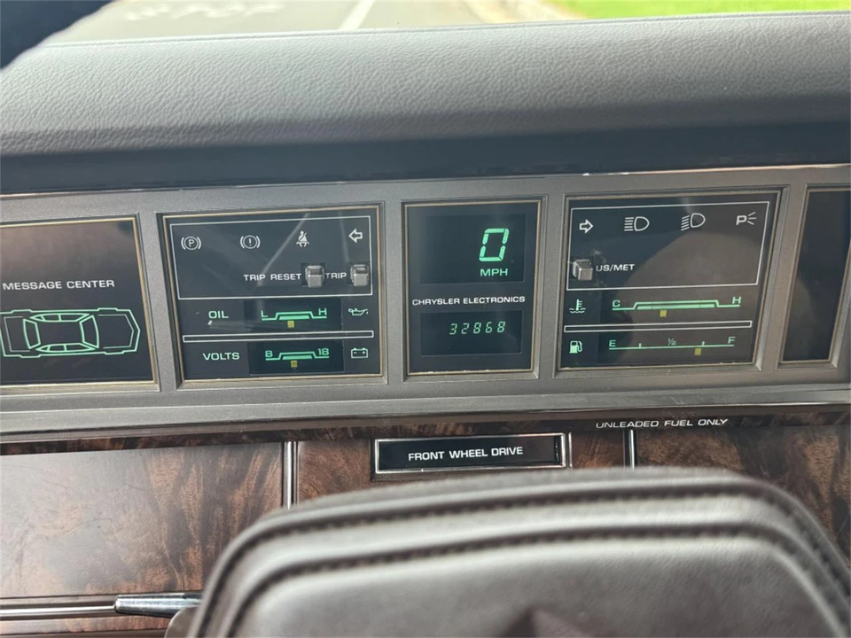 1984 Chrysler LeBaron - Image 15 of 15