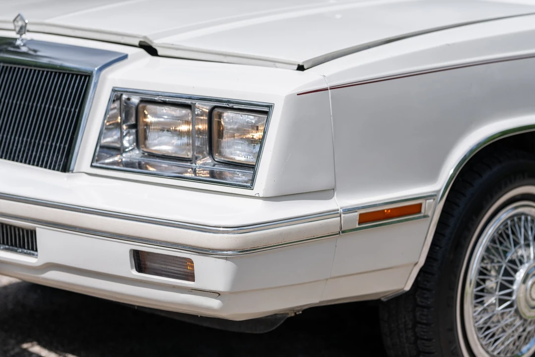 1984 Chrysler LeBaron - Image 20 of 31