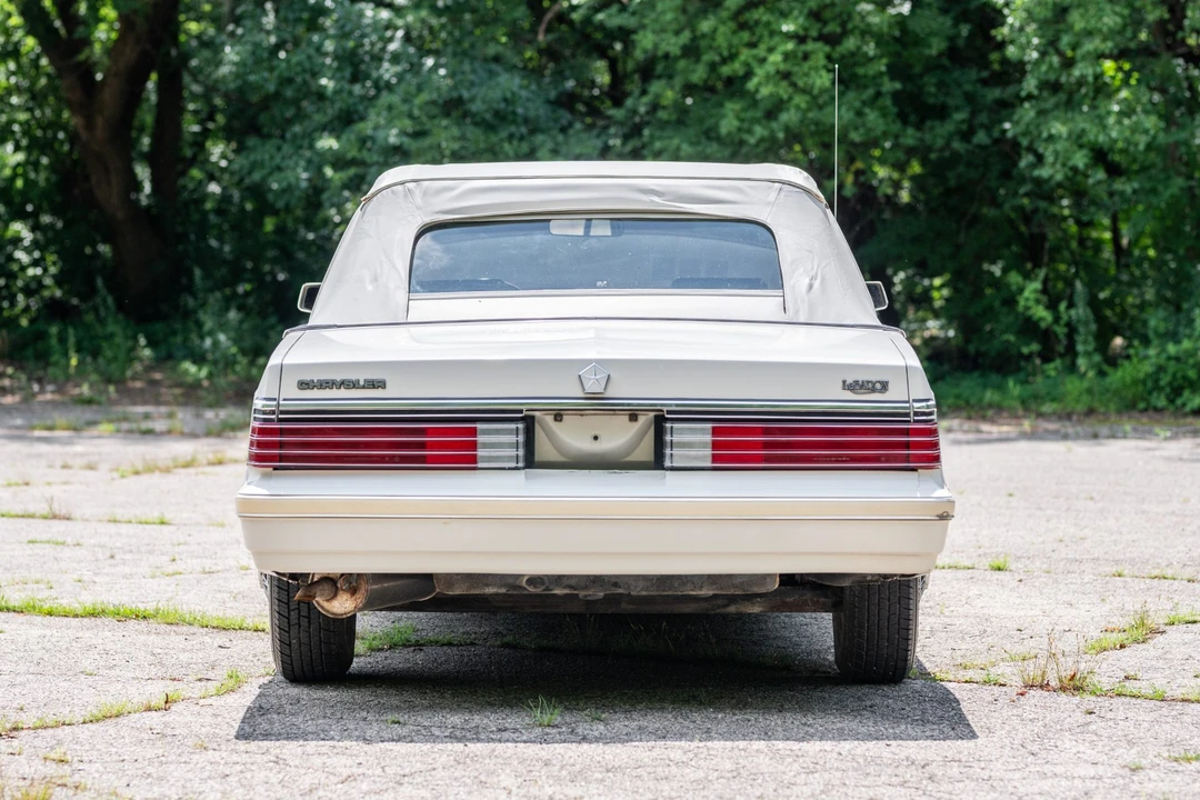 1984 Chrysler LeBaron - Image 15 of 31