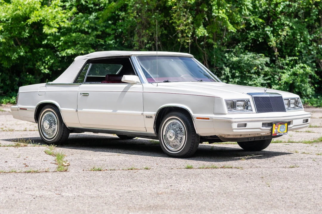 1984 Chrysler LeBaron - Image 12 of 31