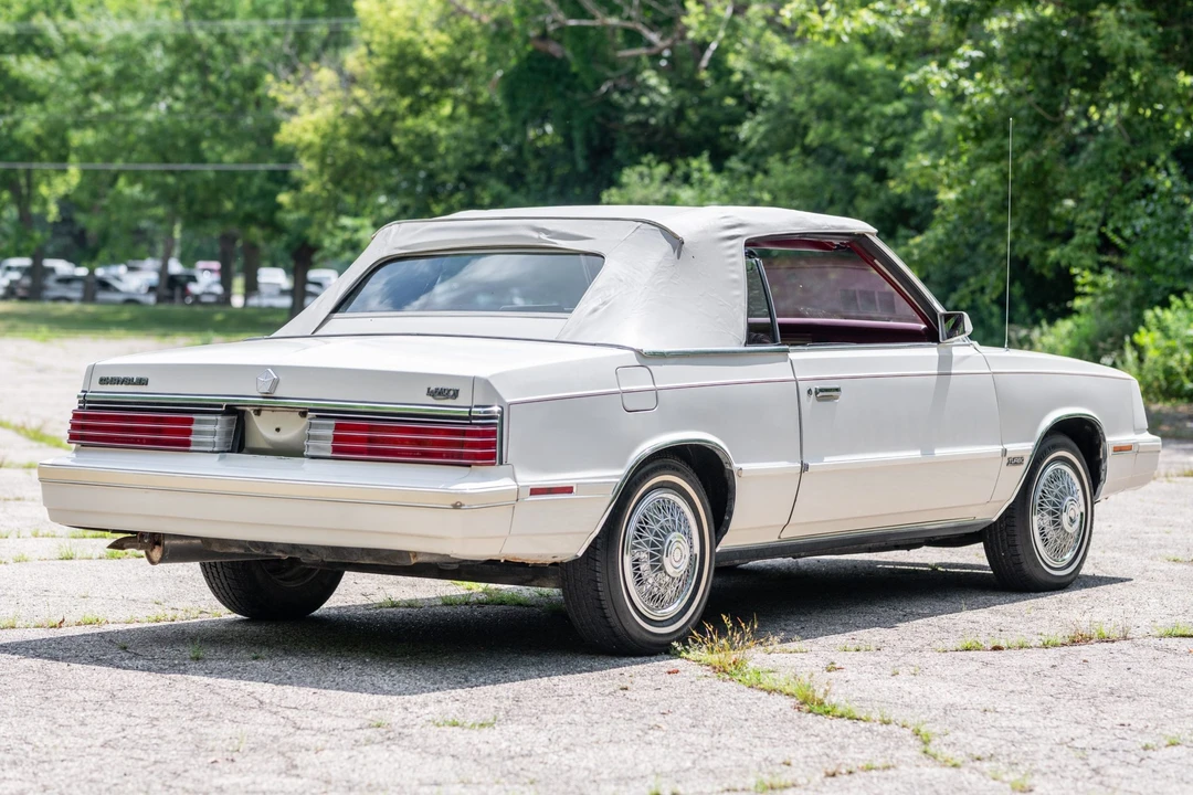 1984 Chrysler LeBaron - Image 14 of 31