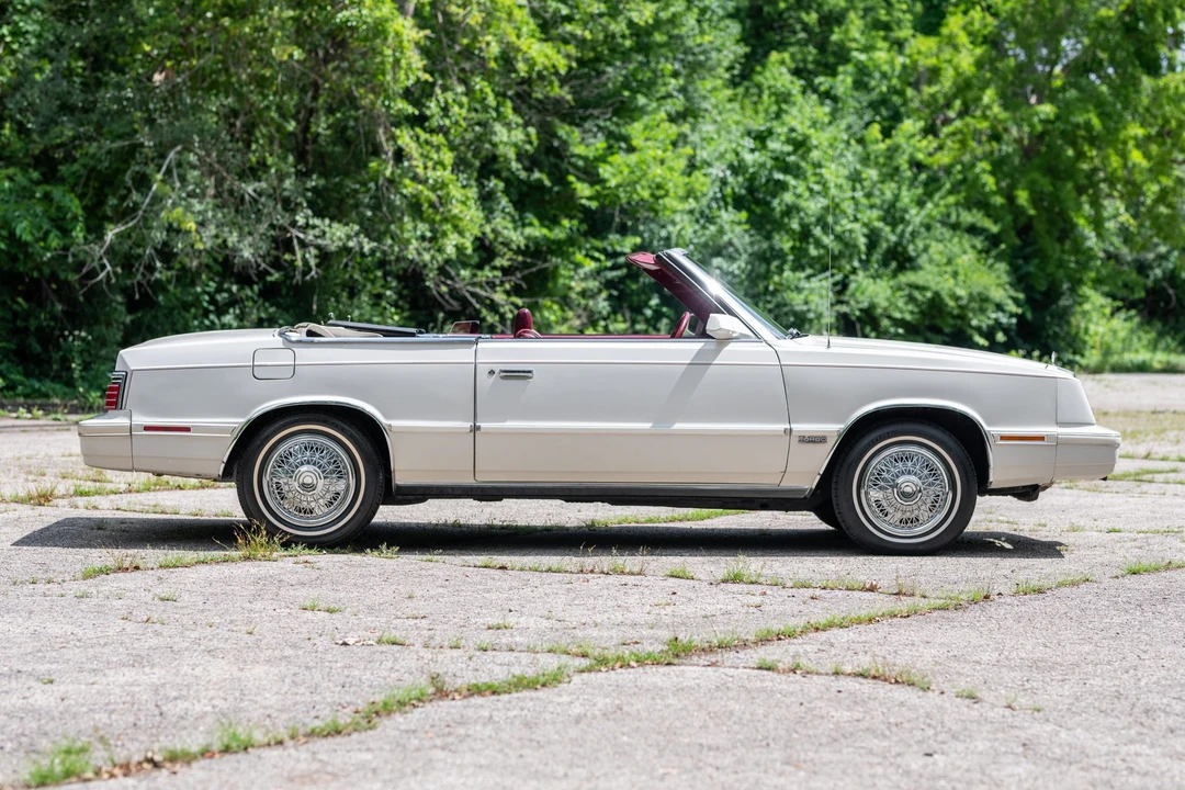 1984 Chrysler LeBaron - Image 5 of 31