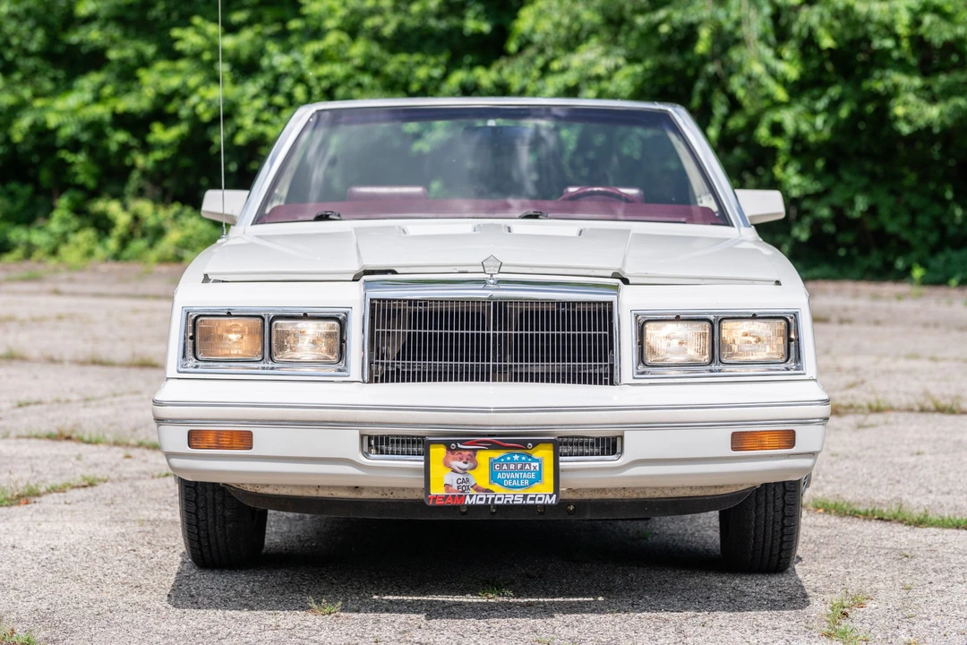 1984 Chrysler LeBaron - Image 18 of 31