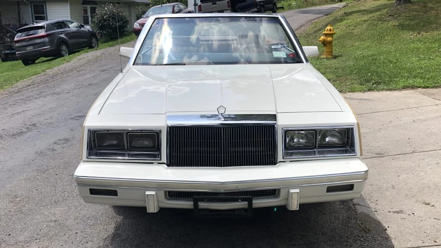 1984 Chrysler LeBaron - Image 8 of 12