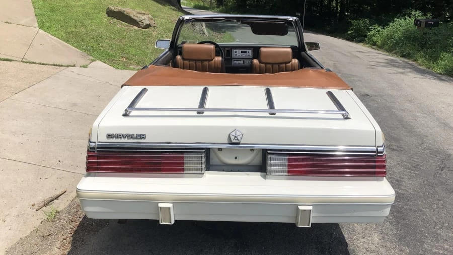 1984 Chrysler LeBaron - Image 9 of 12