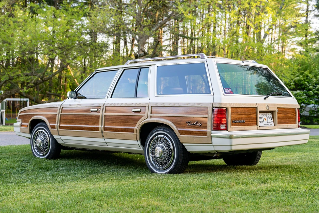 1984 Chrysler LeBaron - Image 5 of 31