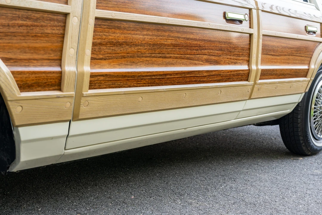 1984 Chrysler LeBaron - Image 14 of 31