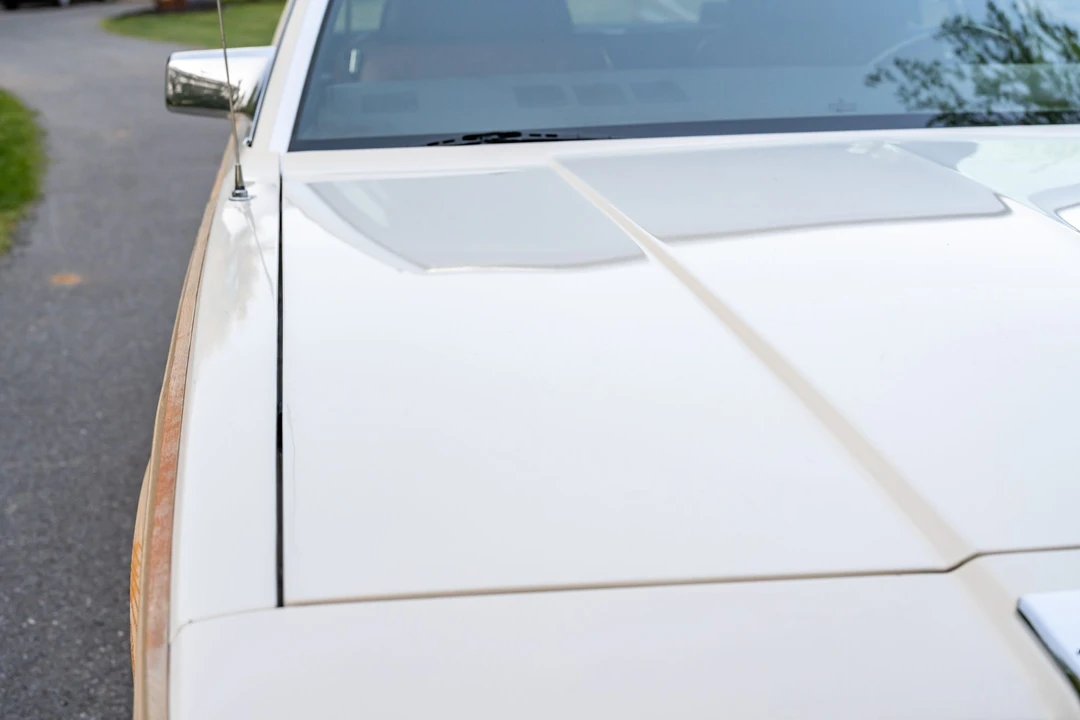 1984 Chrysler LeBaron - Image 21 of 31