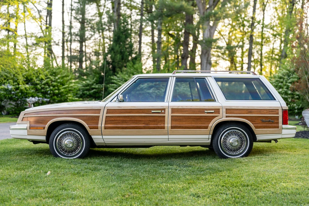 1984 Chrysler LeBaron - Image 4 of 31