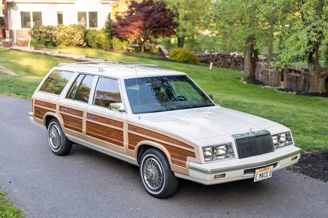 1984 Chrysler LeBaron - Image 9 of 31