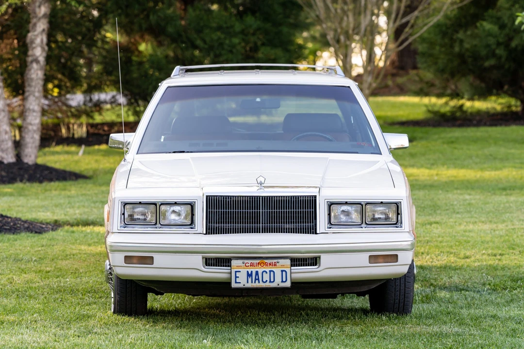 1984 Chrysler LeBaron - Image 10 of 31