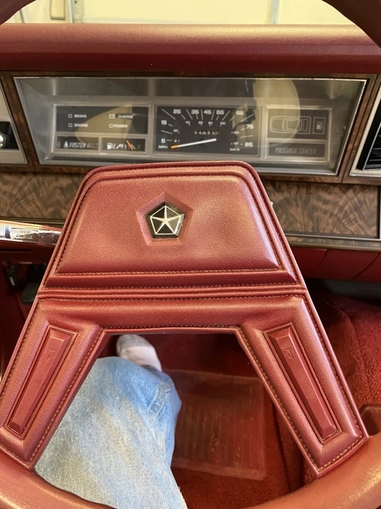 1984 Chrysler LeBaron - Image 30 of 31