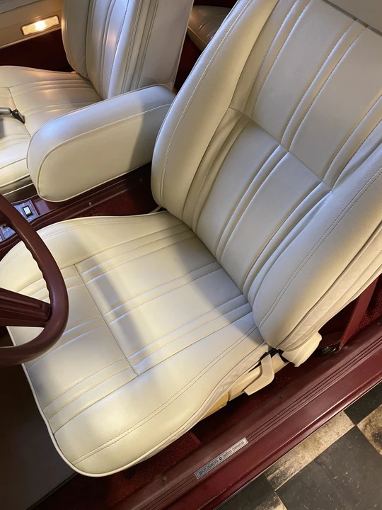 1984 Chrysler LeBaron - Image 27 of 31