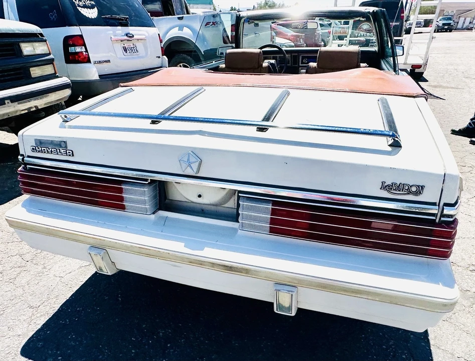 1984 Chrysler LeBaron - Image 8 of 20